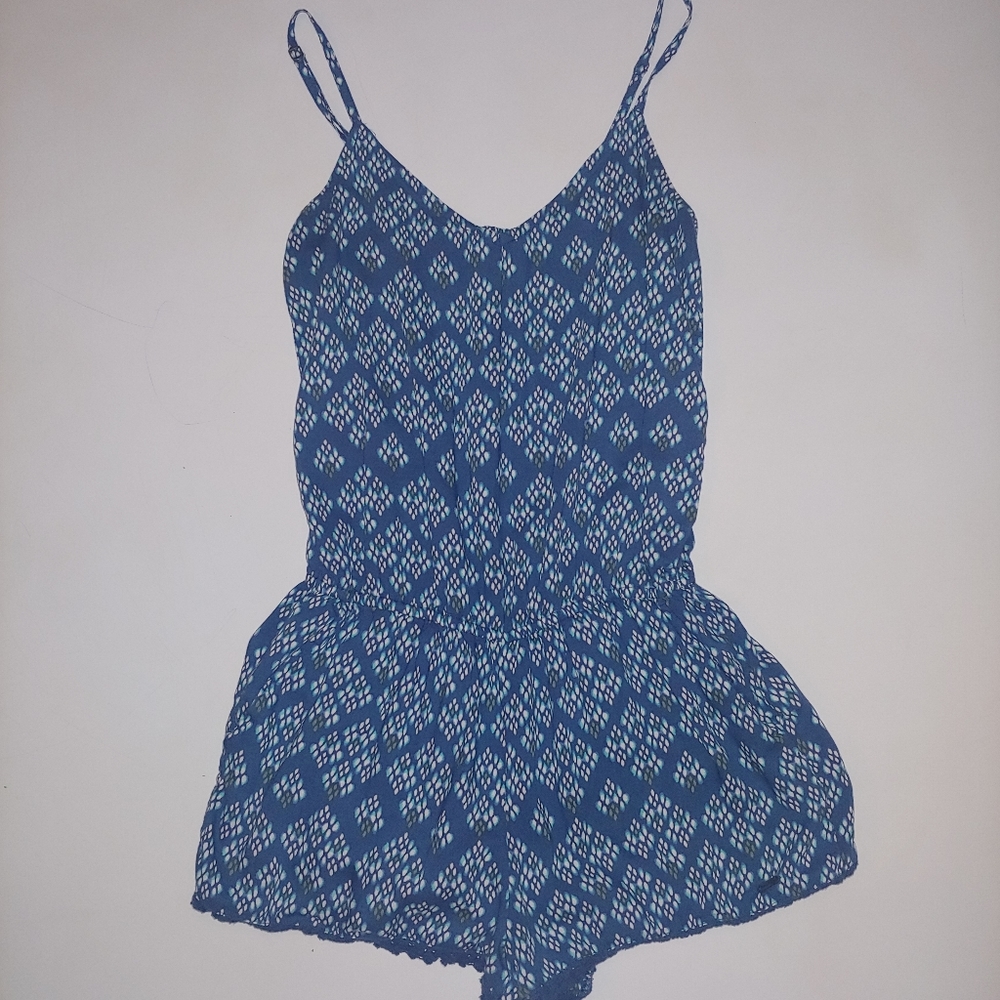 Hollister romper size small lace detail